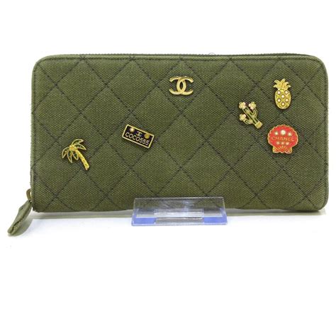 chanel zip around wallet in green|Chanel zipped wallet small.